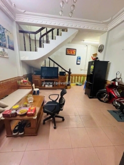 Bán nhà trần khát chân 31/35m2. 6 tầng. mặt tiền 4.33m. giá 12 tỷ hai bà trưng