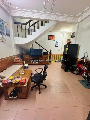 Bán nhà trần khát chân 31/35m2. 6 tầng. mặt tiền 4.33m. giá 12 tỷ hai bà trưng