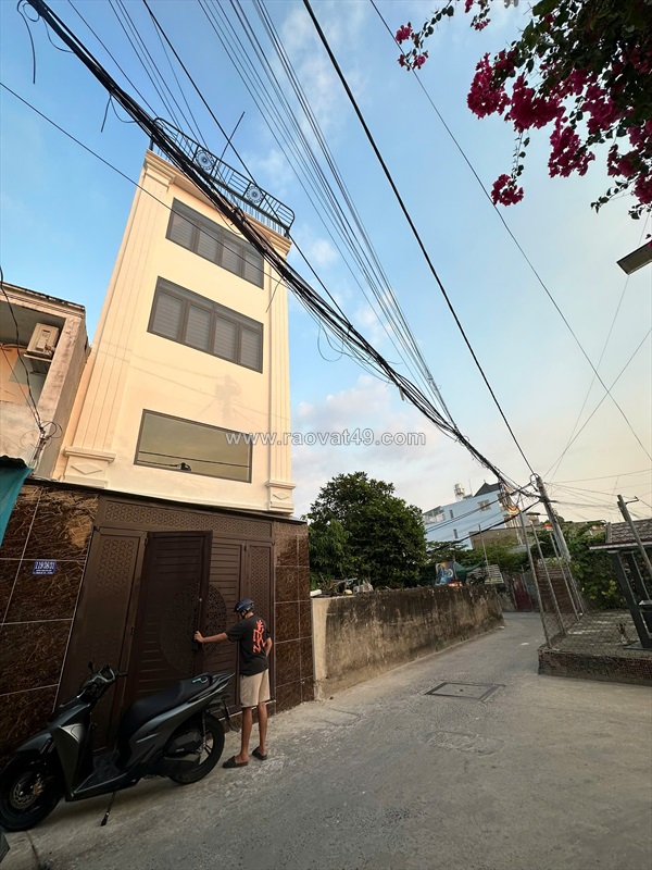 Bán nhà xây mới trang bị full nội thất 100% vào ở ngay, gần tô ký q12