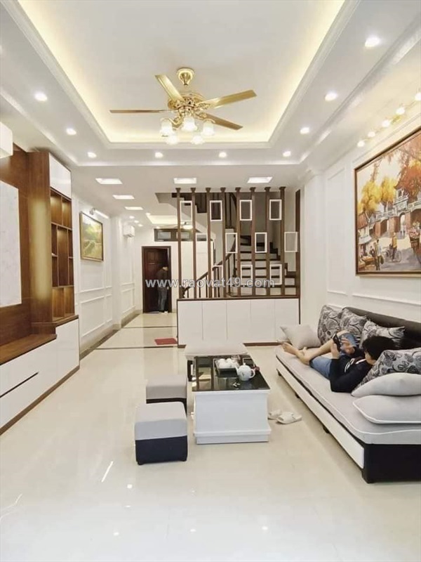 Bán nhà xuân đỉnh 69 mét 5 tầng 9,2 tỷ