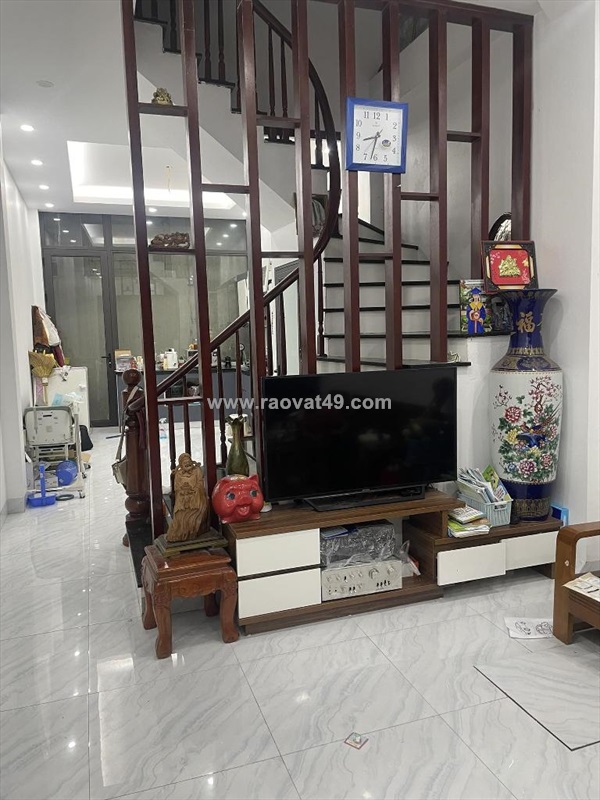 Bán nhà xuân đỉnh-hàng xóm ngoại giao đoàn 33 mét 4 tầng 8,8 tỷ