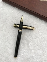 Bút kim loại cá sấu khắc tên