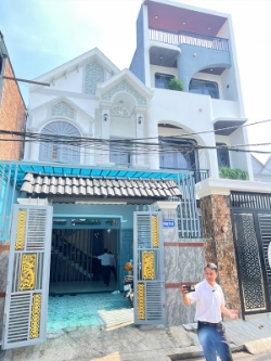 Cần bán gấp nhà 1 trệt 1 lầu – trung tâm an phú, thuận an