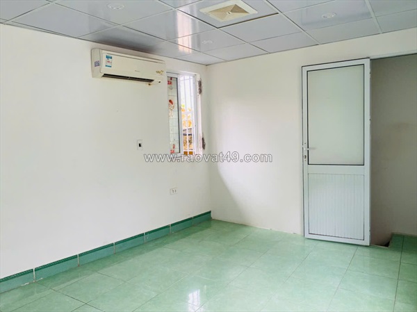 Cần bán nhà riêng, mặt ngõ cách đường 8 m miếu 2 xã, dư hàng kênh , lê chân, hải phòng