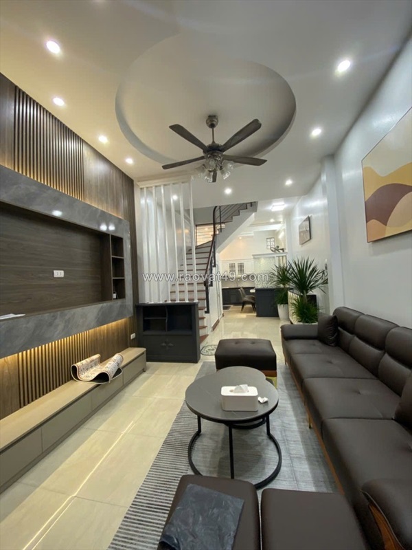 Căn hiếm khu vực bồ đề – 5 pn x 40m² × 5 tầng.