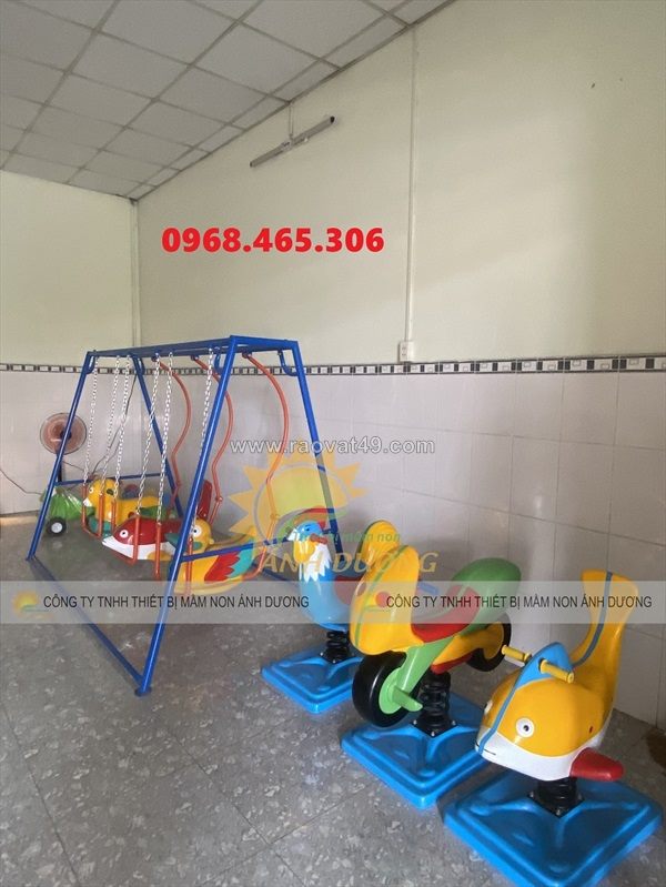 Cầu trượt xích đu khu vui chơi trẻ em, thú nhún lò xo trẻ em