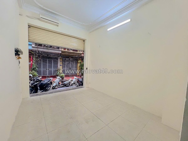 Chính chủ bán nhà riêng diện tích 52mx 6 tầng oto kinh doanh 16 tỷ định công