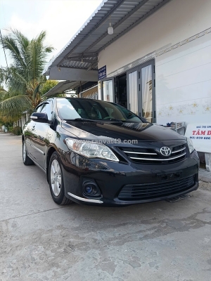 Chính chủ bán toyota altis 1.8g mt 2014