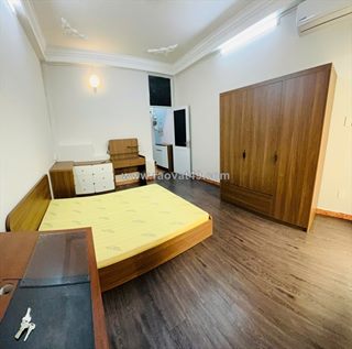 Chính chủ cho thuê phòng rộng gần 50m² tại bình thạnh – full nội thất, có ban
