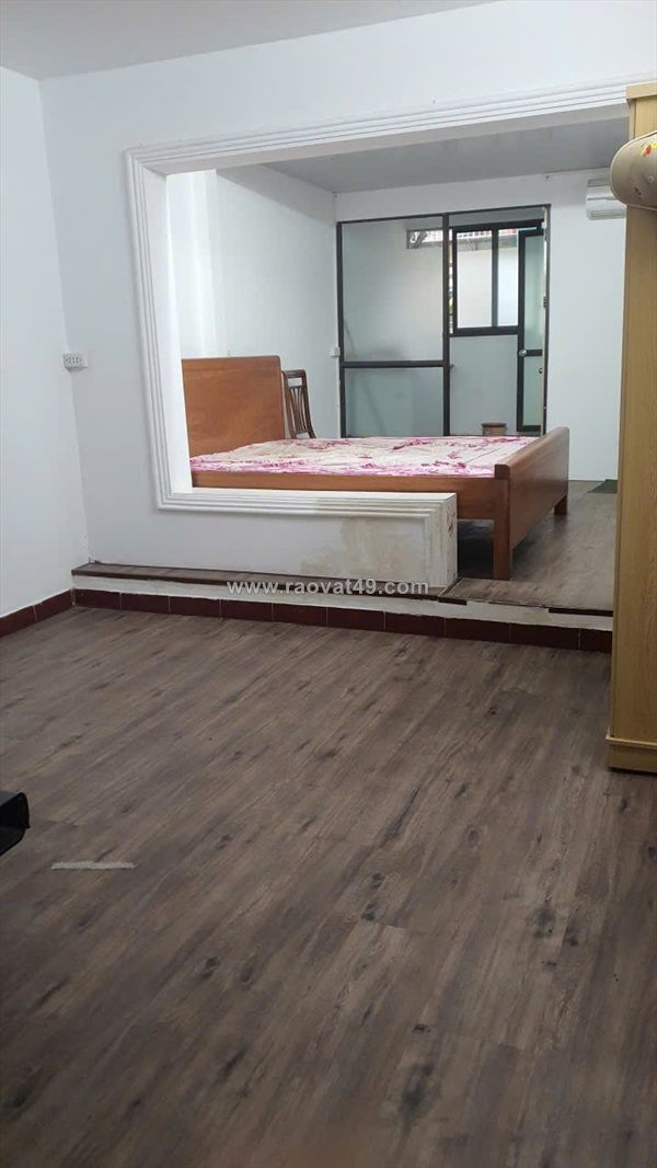 Cho thuê căn hộ tập thể tầng 3 giải phóng 37m2 - 5tr3 full đồ