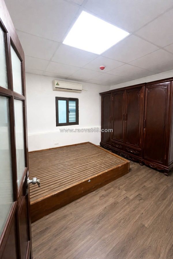 Cho thuê nhà ngõ nguyễn trãi làm chdv  57m2* 3 tầng, 7 ngủ, 3 vệ sinh, 3 bếp