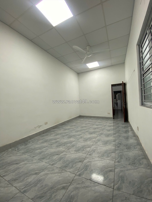 Cho thuê nhà riêng biệt 48m mặt ngõ rộng đường giáp hải, ngõ 2 oto tránh.