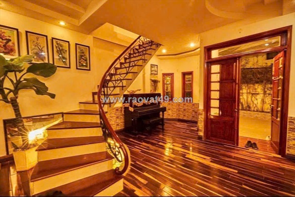 Cho thuê villa sân vườn 5 phòng ngủ full nội thất ma trang sơn phường 5 đà lạt