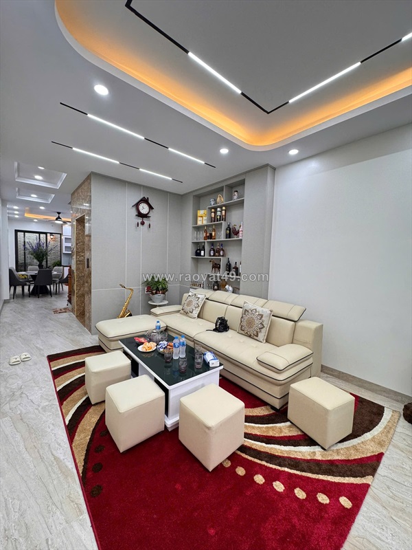 Đang tìm nhà 5 phòng ngủ trung tâm bồ đề, 1x tỷ. bạn đừng bỏ qua căn nhà này