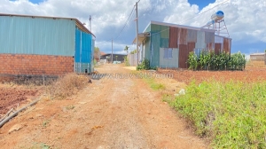 Đất hẻm gần cafe ngọc ngân bên sông, trung tâm đức trọng, lâm đồng