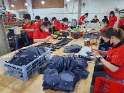 Đặt làm quà tặng đồ da theo yêu cầu - có vat