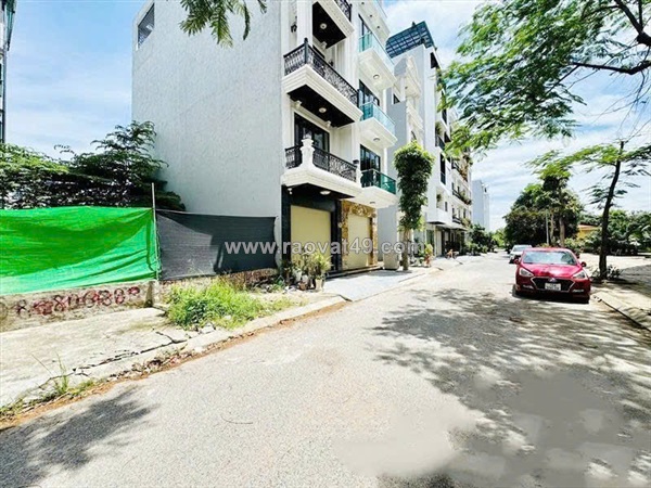 Đất phân lô cái hòm - lê hồng phong - 60m - đông nam - đường 12m - giá 7.3 tỉ