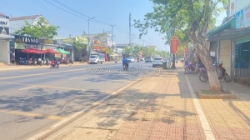 Đất và nhà mặt tiền quốc lộ 20 trung tâm đức trọng, lâm đồng
