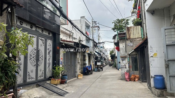 Gấp bán nhà đ số 9 bhh gần chợ 26/3 hẻm 6m thông khu vip nhà lầu 65m2 2 tầng 5