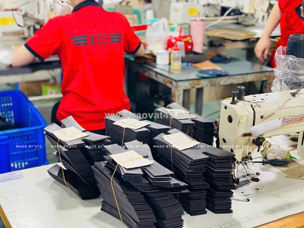 Gia công đồ da trực tiếp tại xưởng – giúp bạn kiểm soát toàn bộ quá trình sản xuất