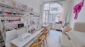 Giá tốt - chính chủ cần sang nhanh tiệm nail – mi tại 123 duy tân, q. phú