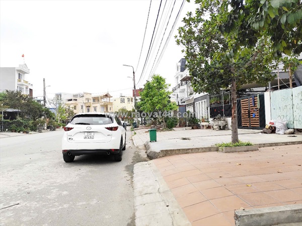 Lô biệt thự mặt đường siêu rộng 30m thư trung - văn cao - 200m - giá 17 tỉ