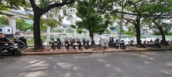 Mặt hồ hoàng cầu – mai anh tuấn lô góc 200m vỉa hè rộng kinh doanh sầm uất  120