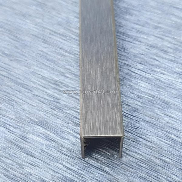 Nẹp inox chữ u 304 – bí quyết làm cho không gian sống luôn sạch sẽ và đẳng cấp