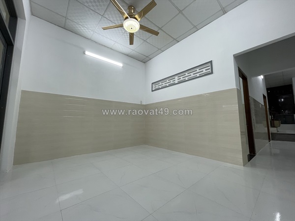 Nhà 2 tầng vĩnh hải nha trang – ô tô vào tận nơi – dt 133m² – gần biển 2,3km –