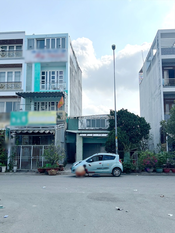Nhà 4 tầng mặt tiền đường số ngay chợ bình điền p7q8. giá: 9.2 tỷ