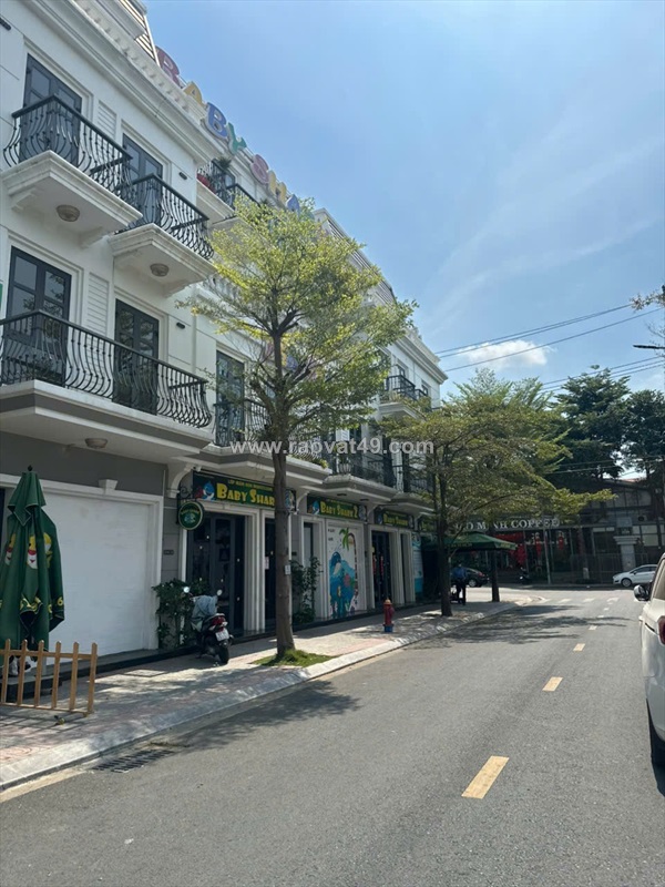 Nhà đẹp - giá tốt -  chính chủ bán căn vincom số 1 hùng vương, tp mỹ tho, tiền