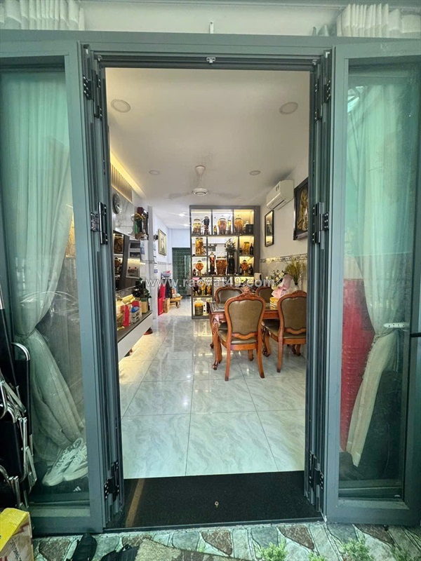 Nhà đẹp – giá tốt –chính chủ cần bán căn nhà 2 mặt tiền tại xã trung chánh, hóc
