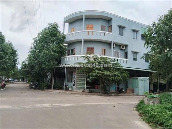 Nhà đẹp – giá tốt–chính chủ cần bán gấp – nhà 2 mặt tiền, ktdc núi mồ côi, p.
