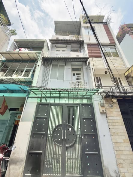 Nhà đường nguyễn tiểu la quận 10 phường 5 cũ.