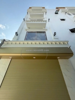 Nhà mới 5 tầng bát khối-long biên  40m2 x  8.5 tỷ. ô tô đỗ cửa-full nội thất.