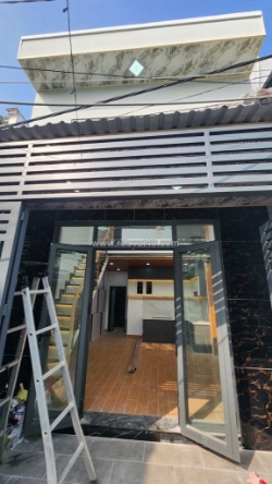 Nhà mới full nội thất – sát phú mỹ hưng – chỉ 4.5 tỷ