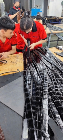 Nhận gia công phụ kiện đồ da theo yêu cầu – đồ da trường chinh xtc