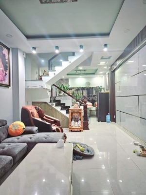 Ở ngay! bán nhà 3 tầng siêu đẹp trần quang diệu, 57m2, chỉ 9.2 tỷ tl