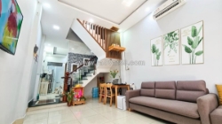 Ở ngay! bán nhà đẹp 5 tầng hẻm xe hơi huỳnh văn bánh, 40m2, chỉ 8.2 tỷ tl