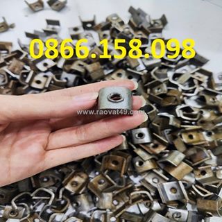 Pát sắt chữ u 1 lỗ giá sỉ cho đại lý và công trình