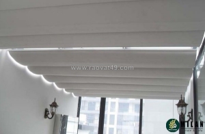 Rèm xếp che nắng giếng trời