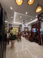 Siêu phẩm foresa – 5 tầng – view sân chơi – giá tốt nhất khu  lh 0975124520