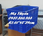 Sọt nhựa trong kho xưởng, sóng nhựa hở, sóng nhựa công nghiệp