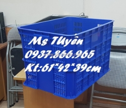 Sọt nhựa trong kho xưởng, sóng nhựa hở, sóng nhựa công nghiệp