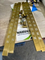 Tay nắm cửa inox khắc laser theo yêu cầu - bền, đẹp