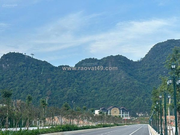Thửa đất ont đẹp mt 5m. khu du lịch văn hóa nghỉ dưỡng vn, cáp treo hương bình,