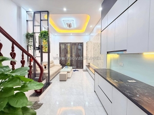 Thuỵ khuê – bán nhà 4t 30m² mt 3.5m – giá chào 7.85 tỷ tây hồ