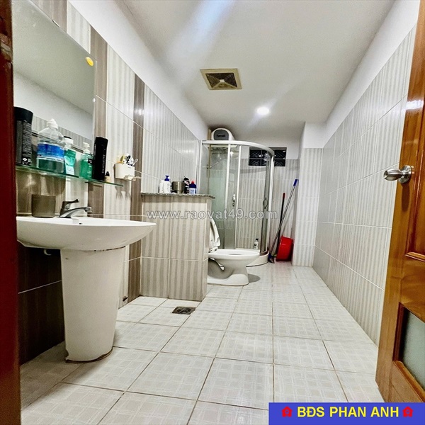 Tìm đâu ra căn nhà phố với thông số hiếm có khó tìm: 1 m² ( ngang 6 m ) - chỉ có 4 đồng hơn - nở hậu tài lộc tại trung tâm phước long ?