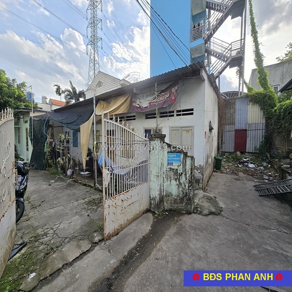 Tìm đâu ra lô đất "sạch" mà ngang rộng thế này ở phước long! 67 m², chỉ có 4 đồng hơn chút.