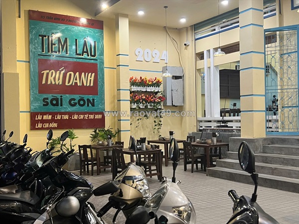 Tuyển nhân viên phục vụ quận 1